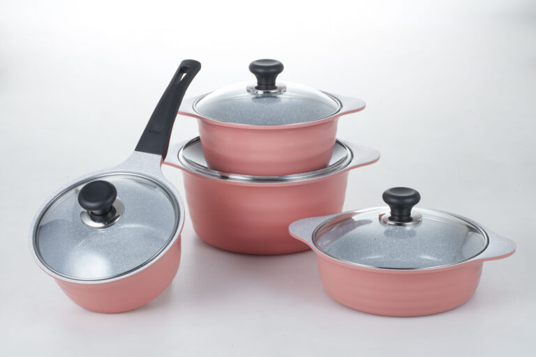 ¿Ceramic o Teflón? ¿Cuál es Mejor para Utensilios de Cocina?